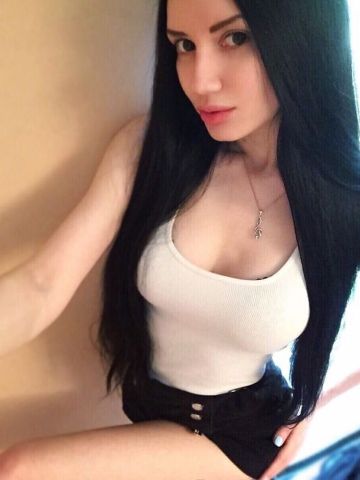 Полина